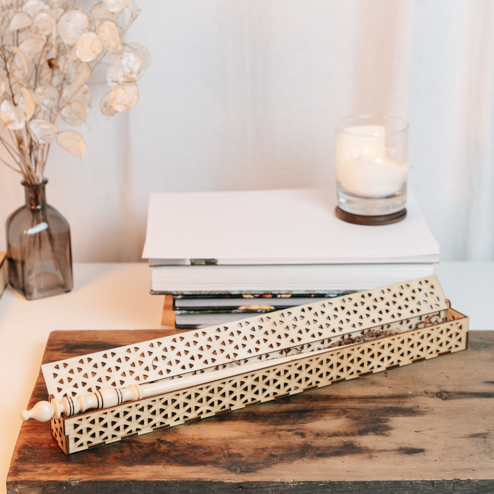 Деревянный  подарочный набор -указка в футляре (коробе) 400 мм. PK12