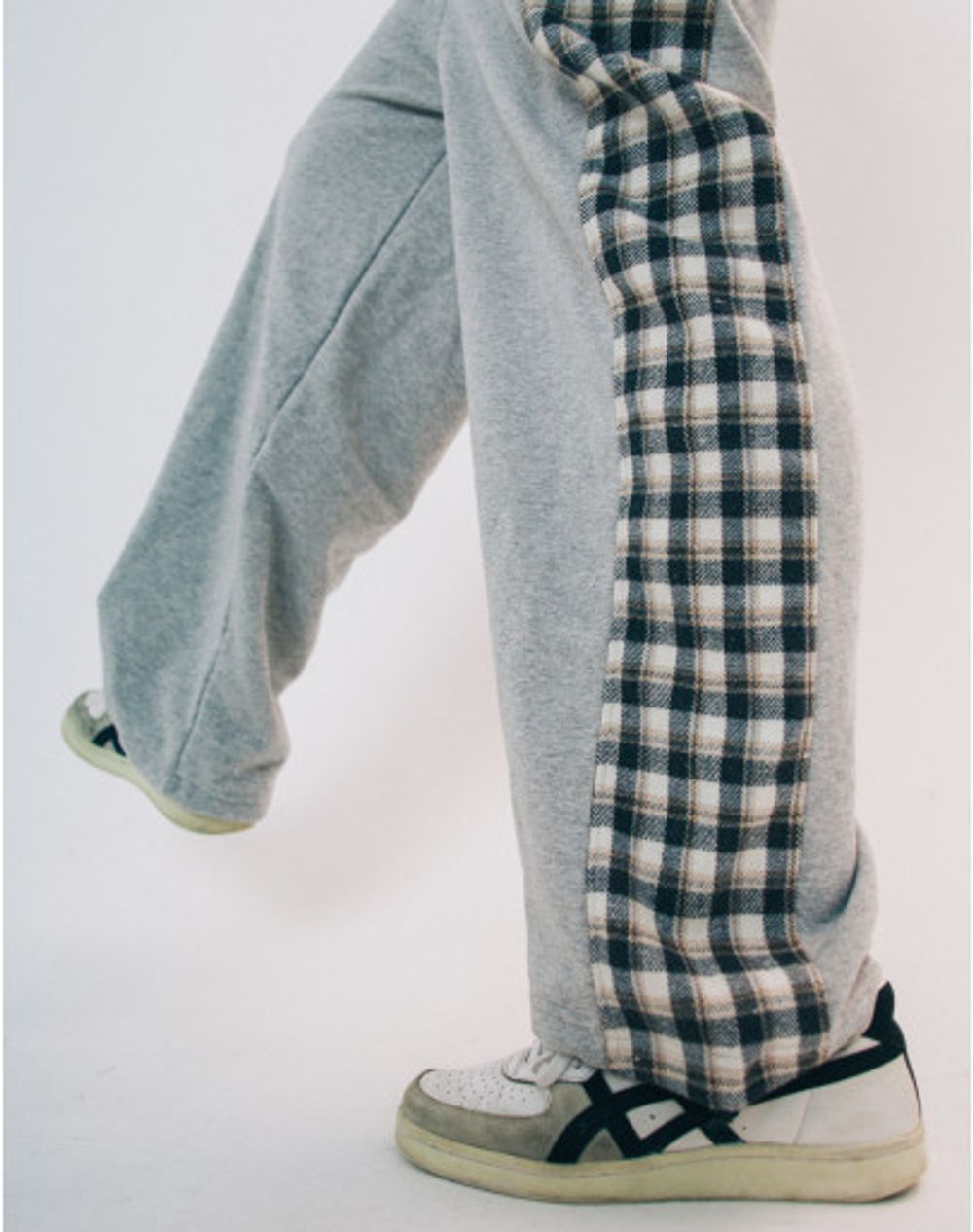 Брюки БИЧ с клетчатой вставкой Серые