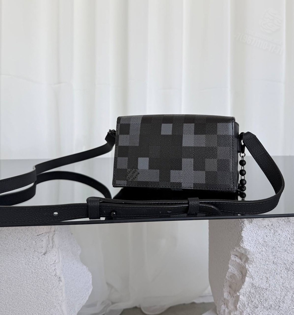 Сумка через плечо Louis Vuitton