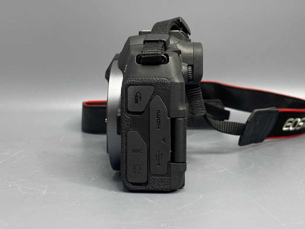 Canon R8 kit RF 24-50mm IS STM