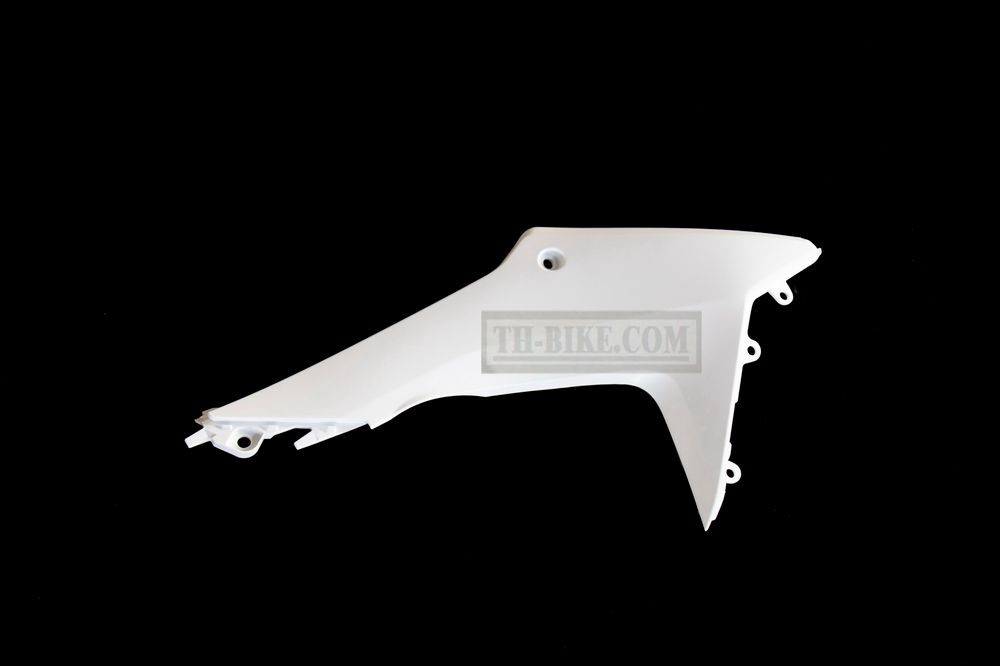 19035-KZZ-900ZC, 19075-KZZ-900ZC. SHROUD RAD., R. RR. NH196 White