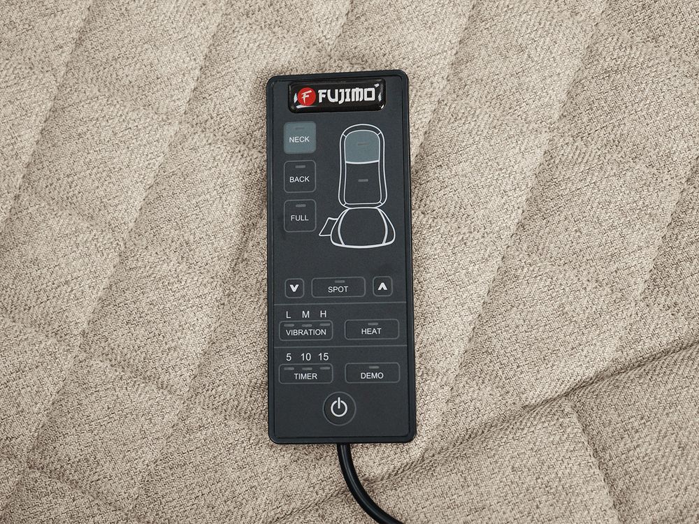 Массажное кресло FUJIMO SOHO F2000 Бежевый (TONY12)