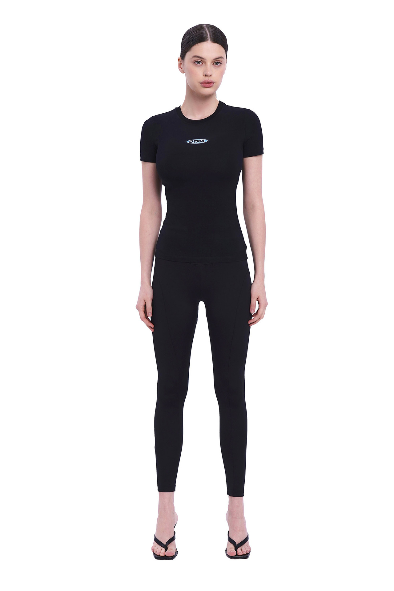 Футболка слим черная