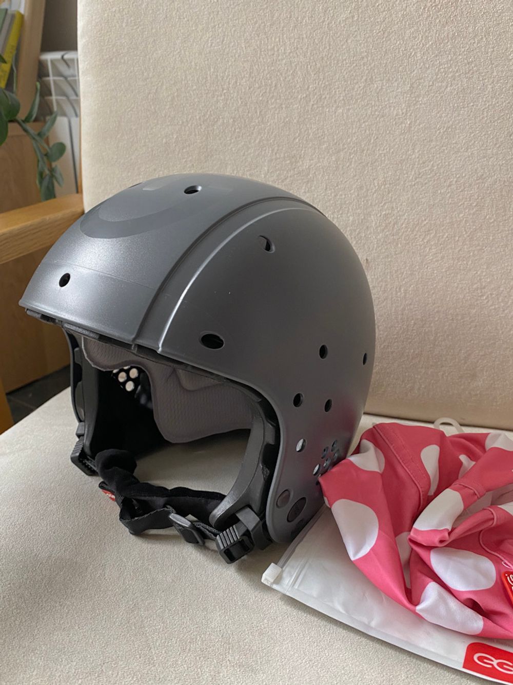 Новый шлем EGG детский+шапочка в розовый горошек, 52