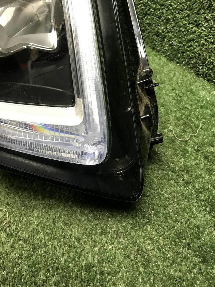 Фара правая Mercedes A W177 (2018-2022) LED