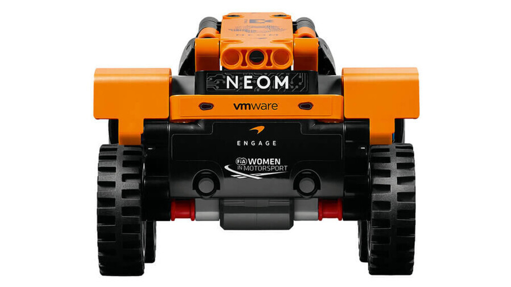 Конструктор LEGO Technic 42166 Гоночный автомобиль NEOM McLaren Extreme E