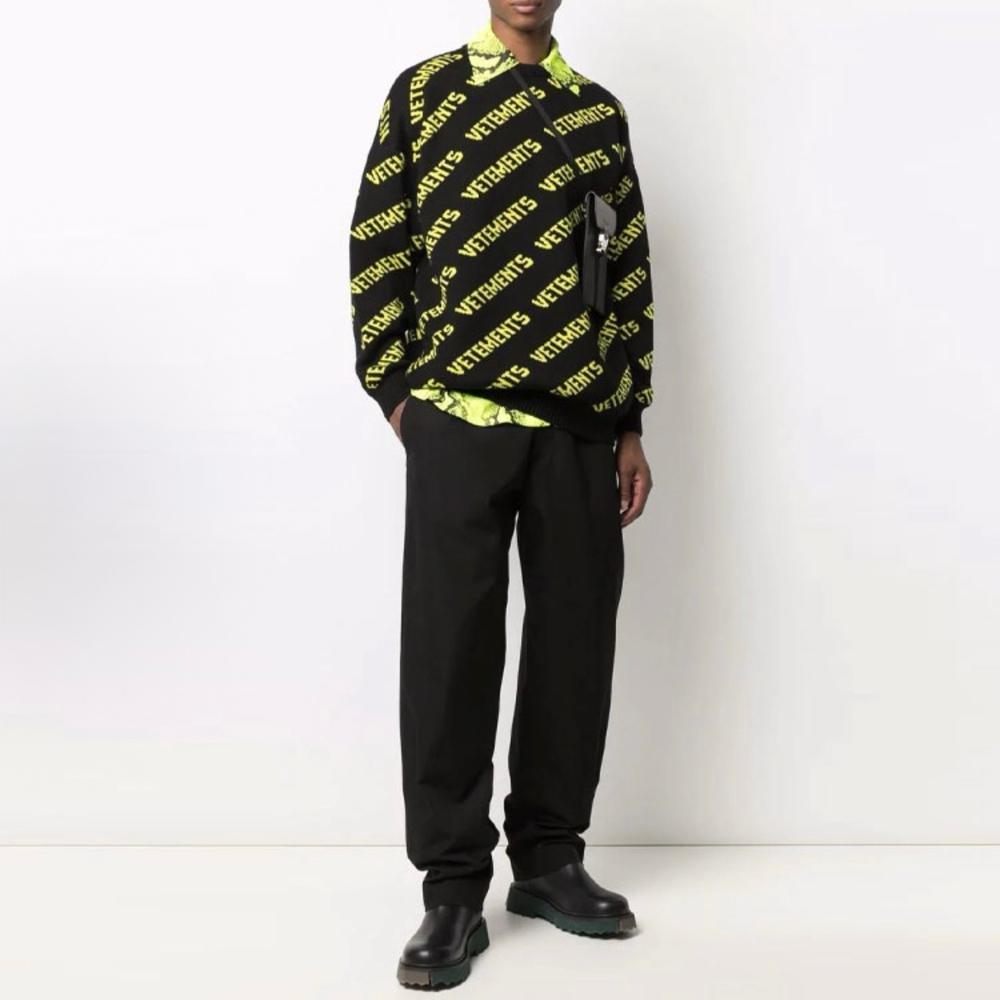 Свитер Vetements
