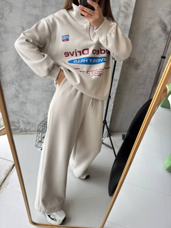 Костюм жен. 900 беж.