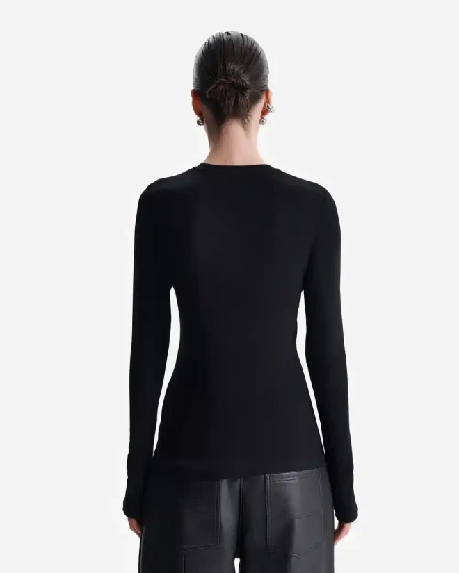Лонгслив из тонкого трикотажа черный