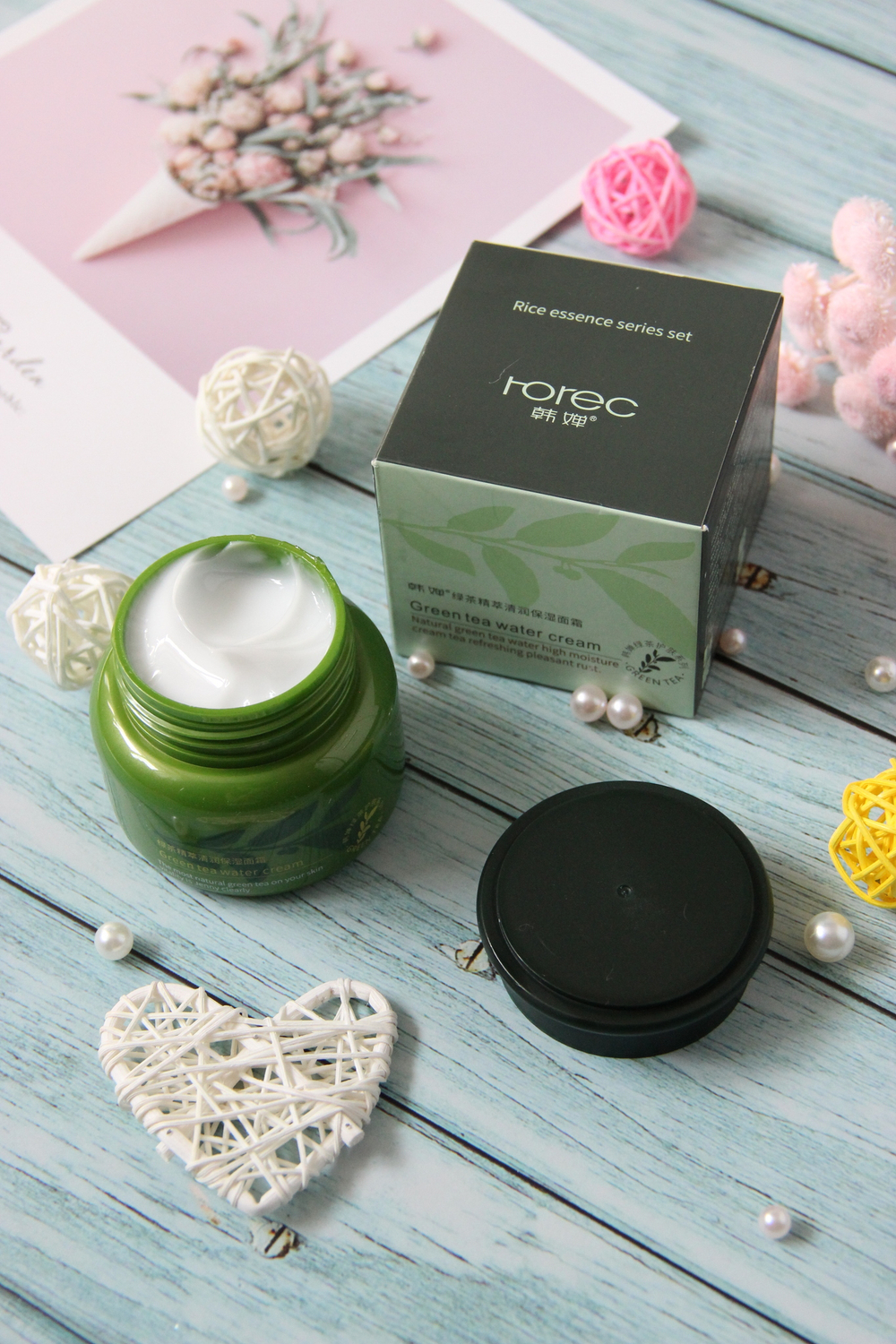 Увлажняющий крем для лица с зеленым чаем, 50г