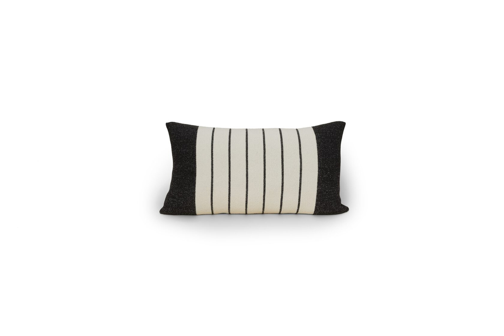 nan Подушка COTTON BORDER STRIPE декоративная Barefoot Dreams 40x76 Бежевый / Черный