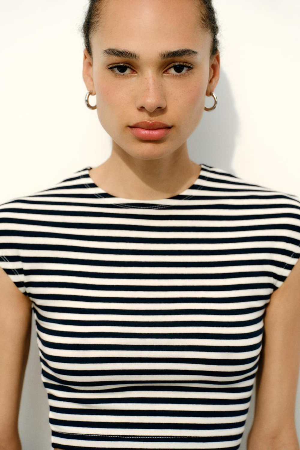 ZARA УКОРОЧЕННЫЙ ТОП ИЗ ХЛОПКА И МОДАЛА, ПОЛОСКИ