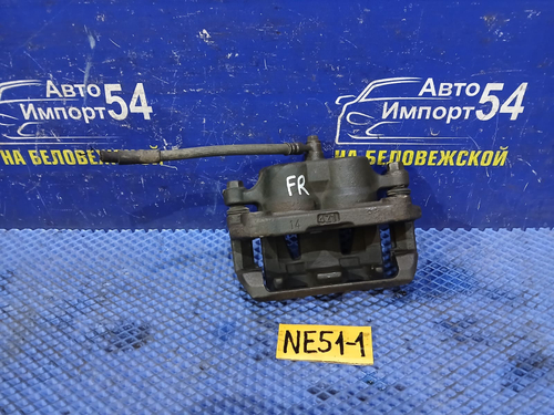 Суппорт тормозной передний правый NISSAN ELGRAND 2005