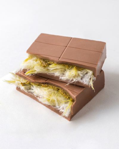 Шоколад молочный IGRIS с начинкой из фисташковой пасты и пишмание, 150г