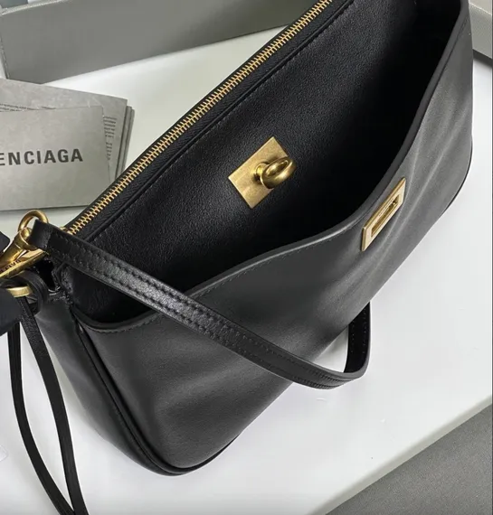 BALENCIAGA RODEO Sling Pochette