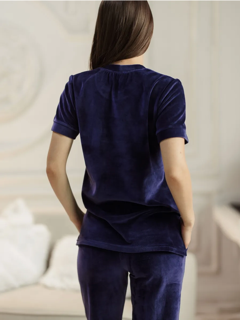 Костюм велюровый спортивный для дома