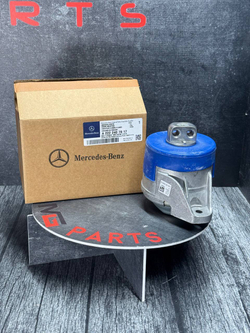 Опора двигателя правая Mercedes-Benz A2222407817