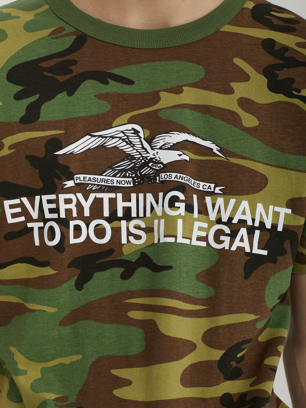 Мужская Футболка Illegal
