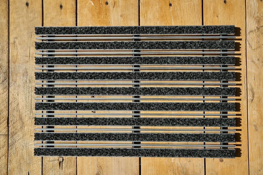 Придверная решетка Gidrolica Step – текстиль + скребок, 390×590 мм