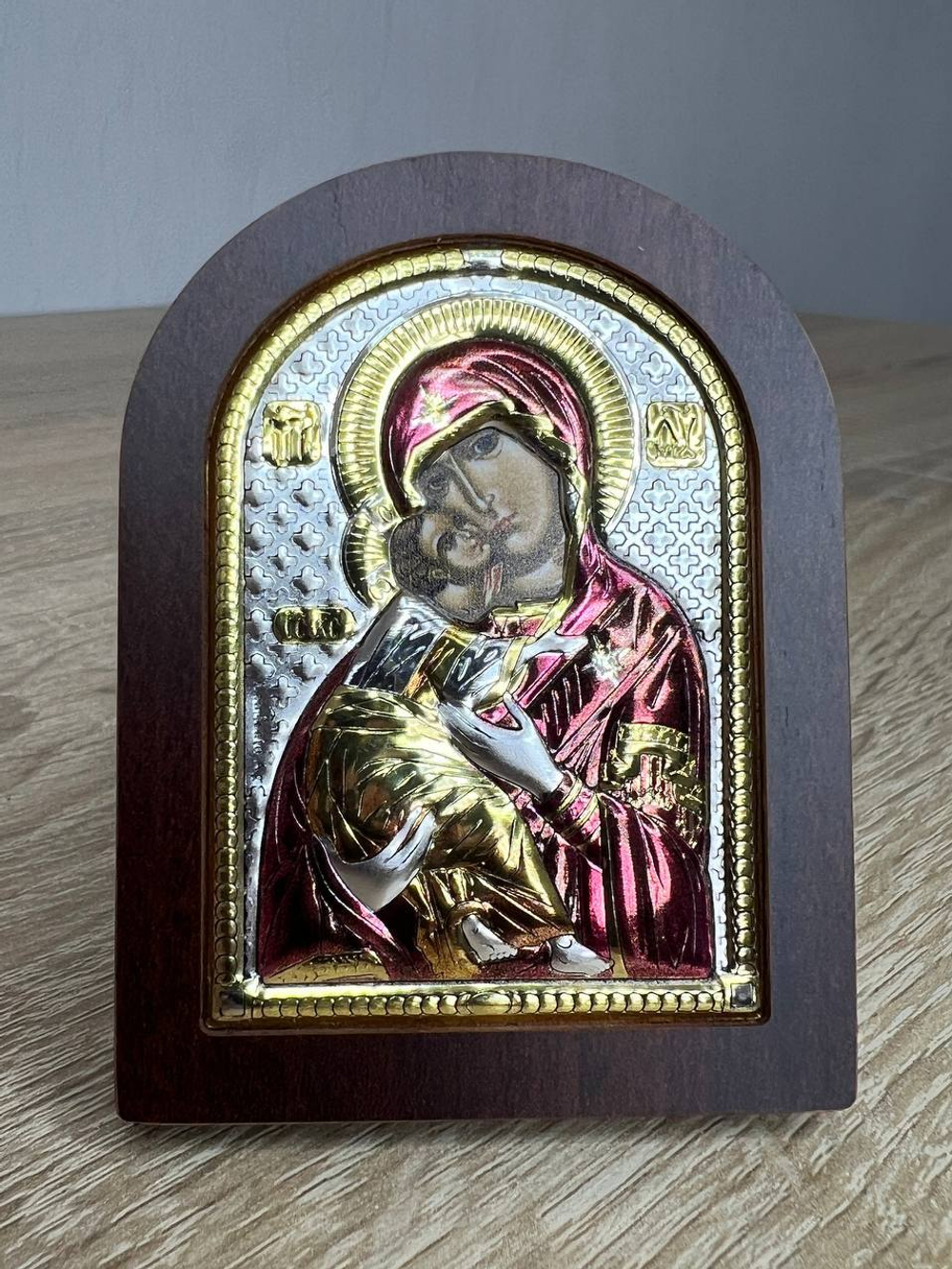 Владимирская БМ, икона арочная, красное дерево, эмаль  57х75