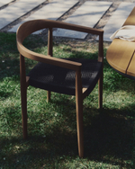 Ydalia Садовый стул из натурального тика и черной веревки