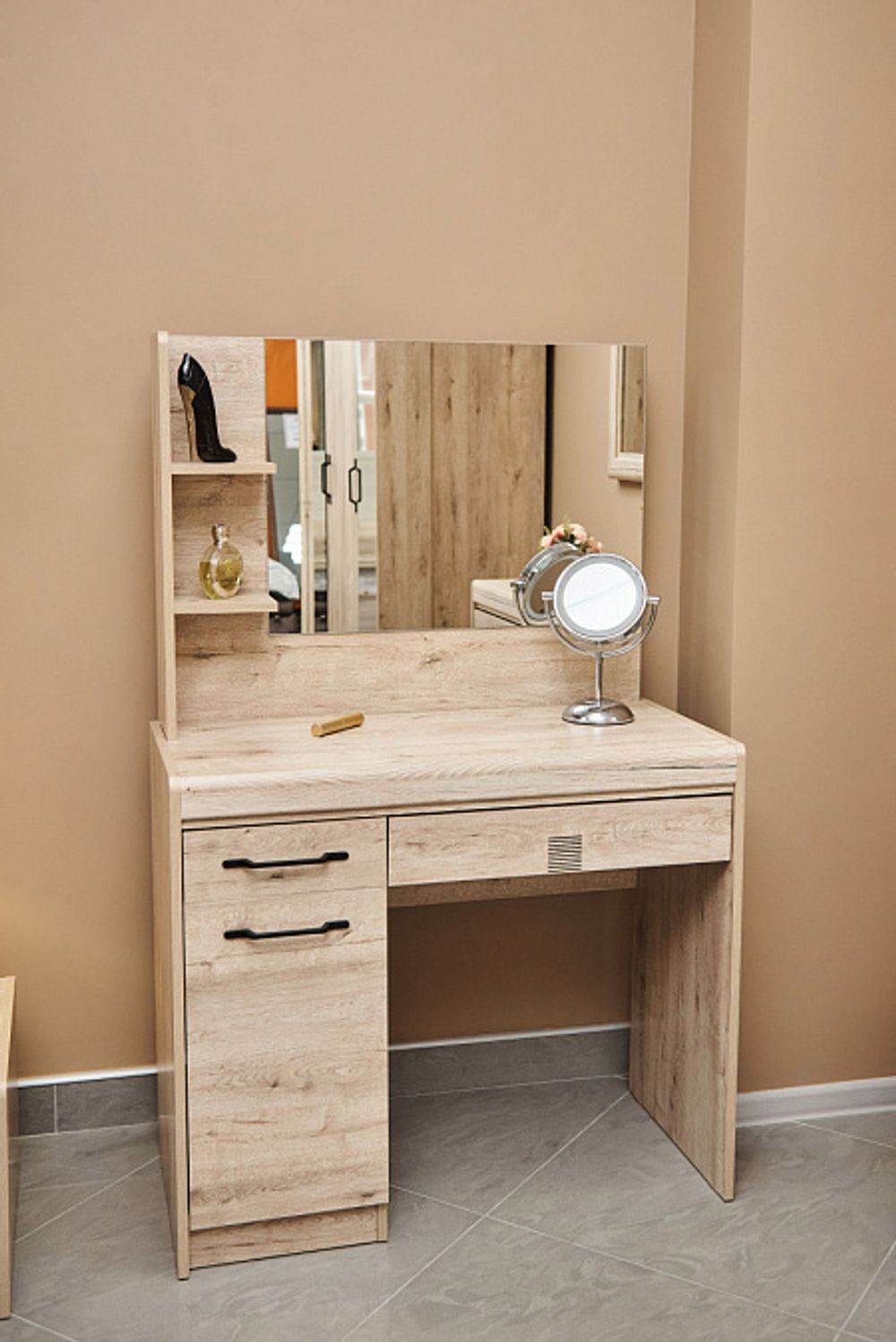 Монца Стол макияжный