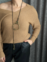 Колье галстук бронзовый круг и палочка с узором на черной металлической цепочке-сетке