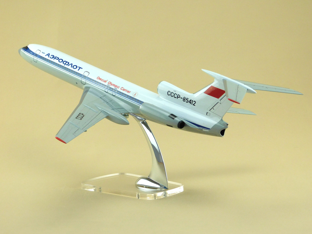 Модель самолета Ту-154Б-2 (М1:100, Аэрофлот СССР-85412 Олимпийский)