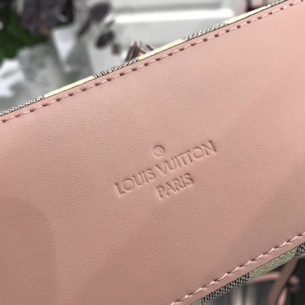 Louis Vuitton Saintonge