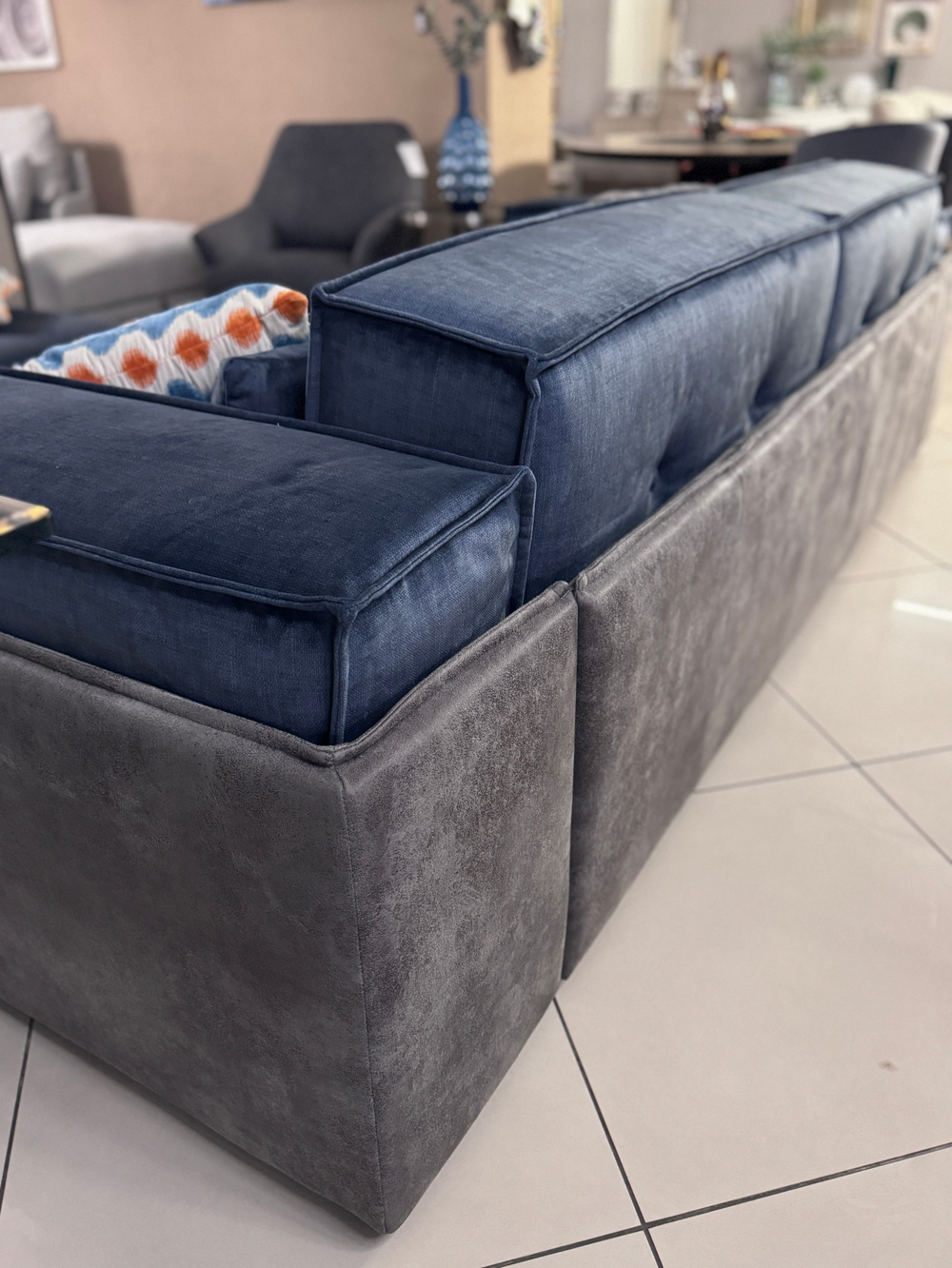 Диван с пуфом раскладной