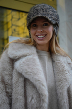 Бейсболка «кудряшка» с ушками миндаль