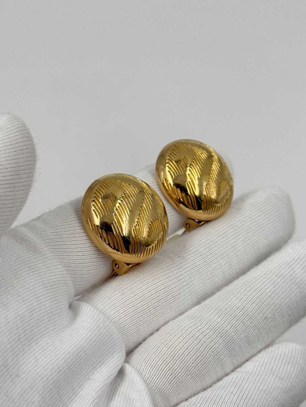 Клипсы Christian Dior