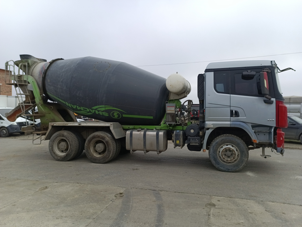 Shacman (Shaanxi) SX* 6x4 Автобетоносмеситель SX5258GJB6R384 (Дизельный, 9,7 л, 329 л.с., МТ)