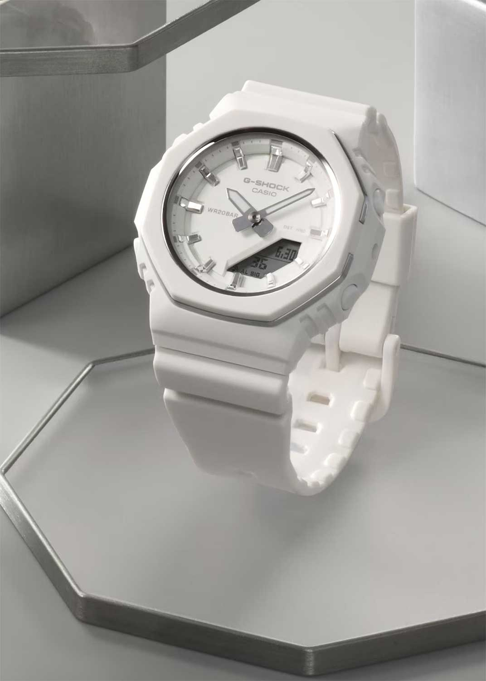 Часы Casio GMA-P2110-7A