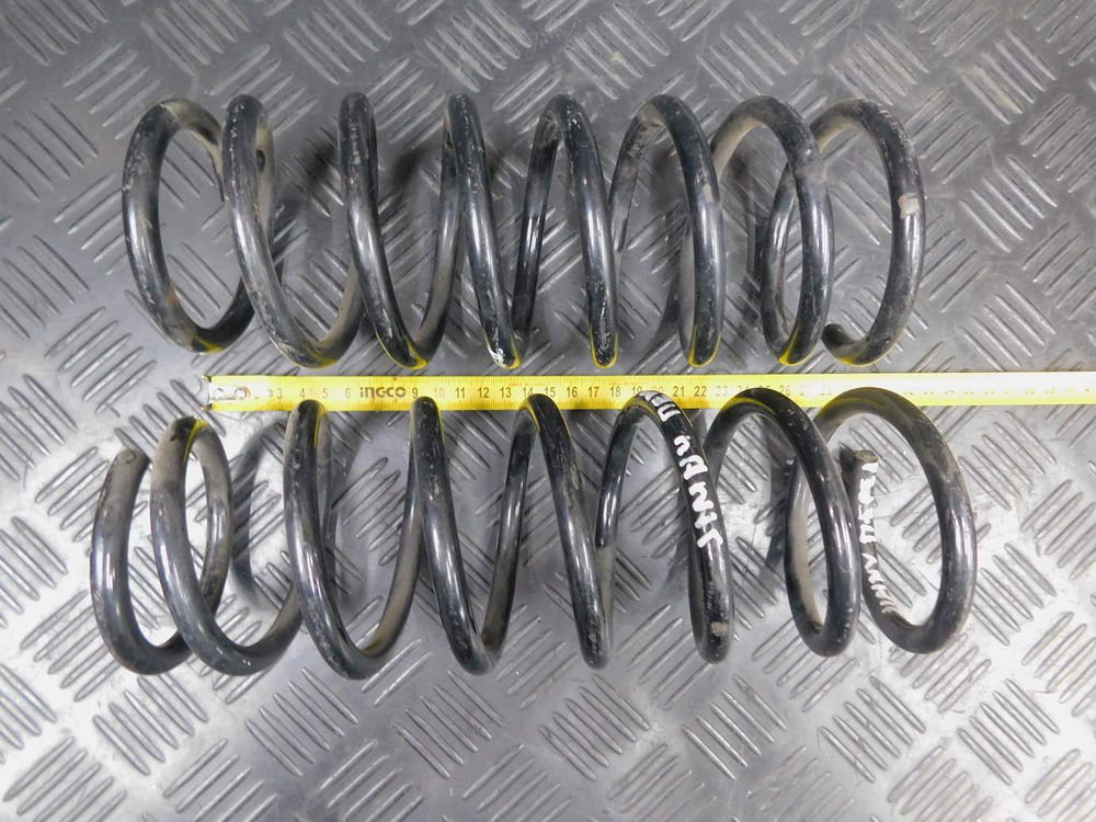 пружины передние  Suzuki Jimny JB23A K6AT 2012