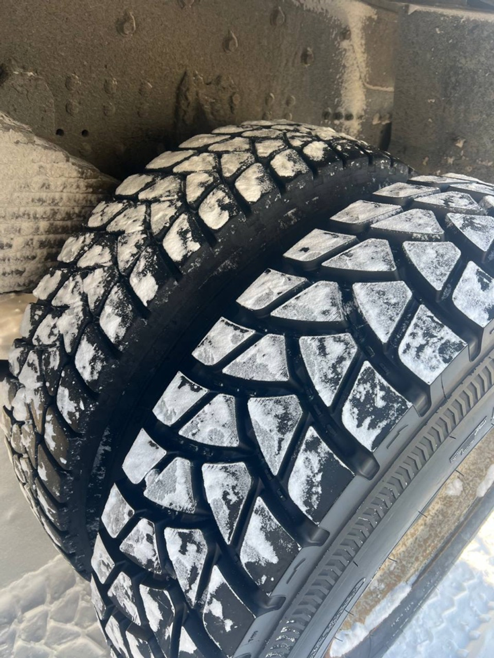 Shacman (Shaanxi) SX* 6x4 Самосвал SX32586V384 (Дизельный, 11,6 л, 423 л.с., МТ)