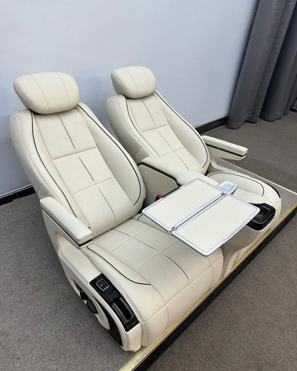 Сиденья капитанские кресла для Mercedes-Benz GLS / GL мерседес ГЛС Капитанские сидение VIP декор