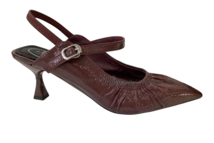 Идеальная обувь на весна-лето: лучшие модели слингбэков в нашем магазине.