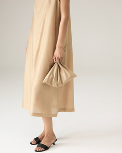 Платье из батиста