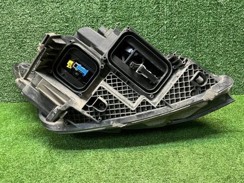 Фара левая Mercedes V w447 (2014-н.в.) LED