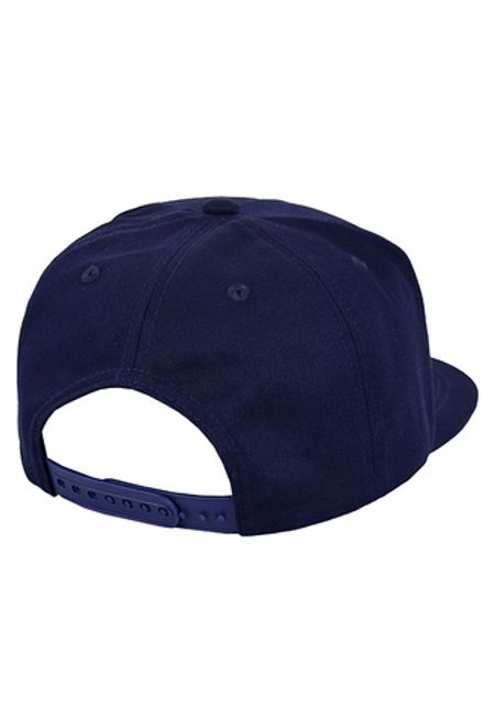 Бейсболка темно-синяя с прямым козырьком и застежкой сзади