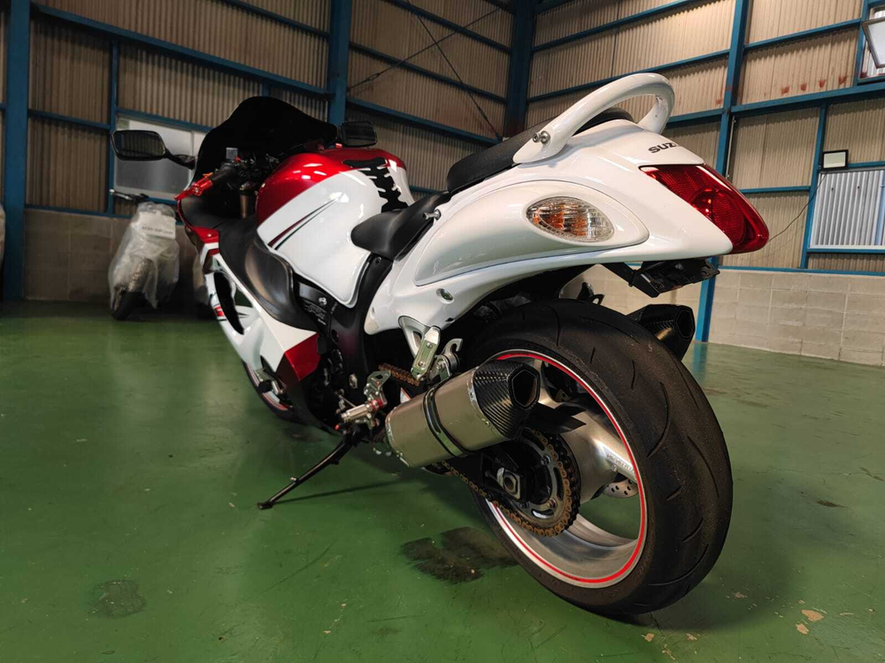 Suzuki GSX1300R Hayabusa 050157