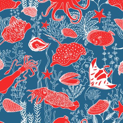 Sea animals and seaweed seamless pattern.
