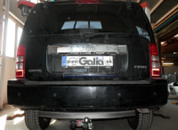 Фаркоп оцинкованный Galia J009A для Jeep Cherokee 2007-2013, Dodge Nitro 2007-2012(паспорт и сертификат в комплекте)(без электрики)