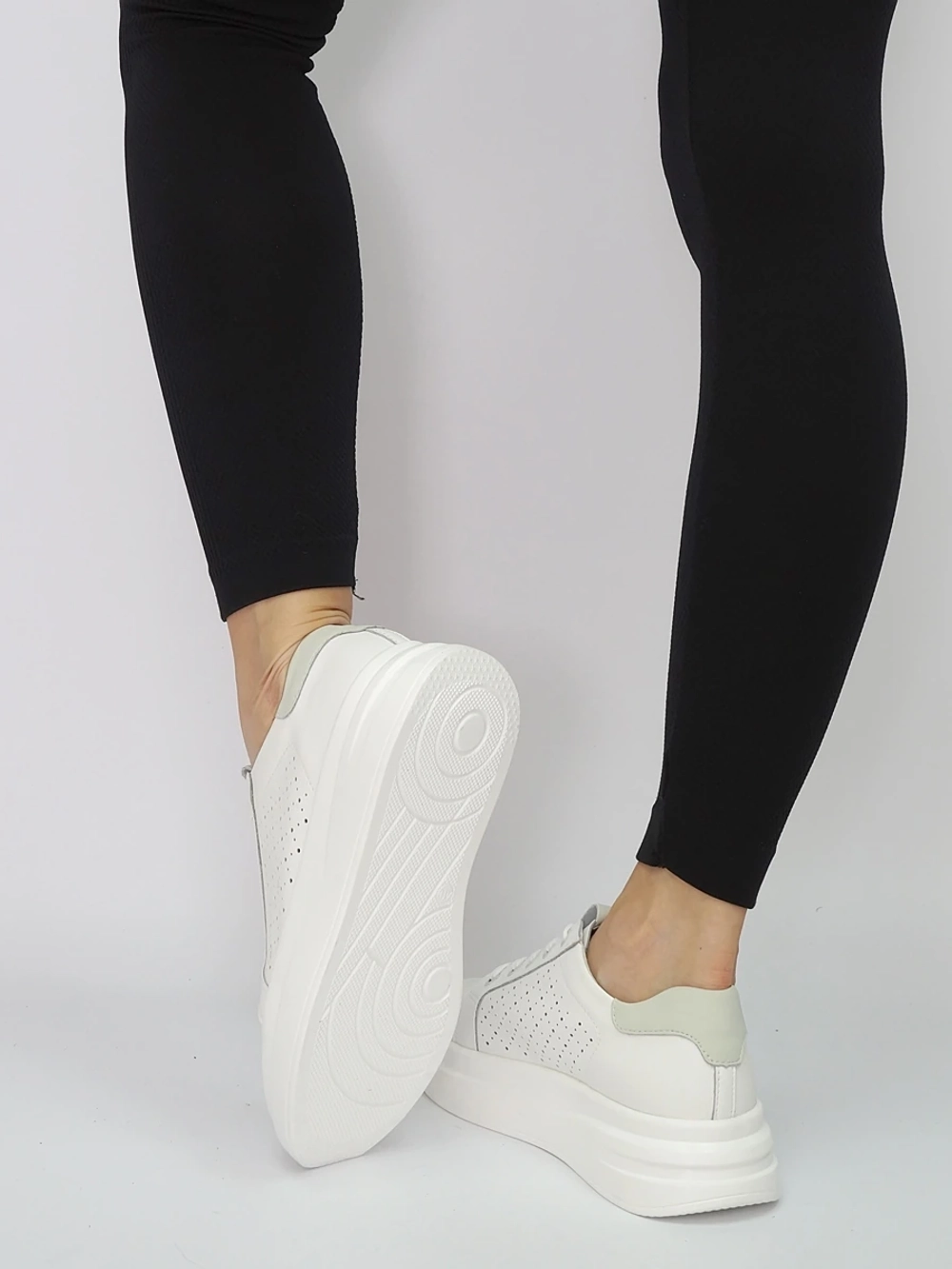 Кроссовки женские летние натуральная кожа