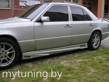 Накладки на пороги для Mercedes W124 1991-1995