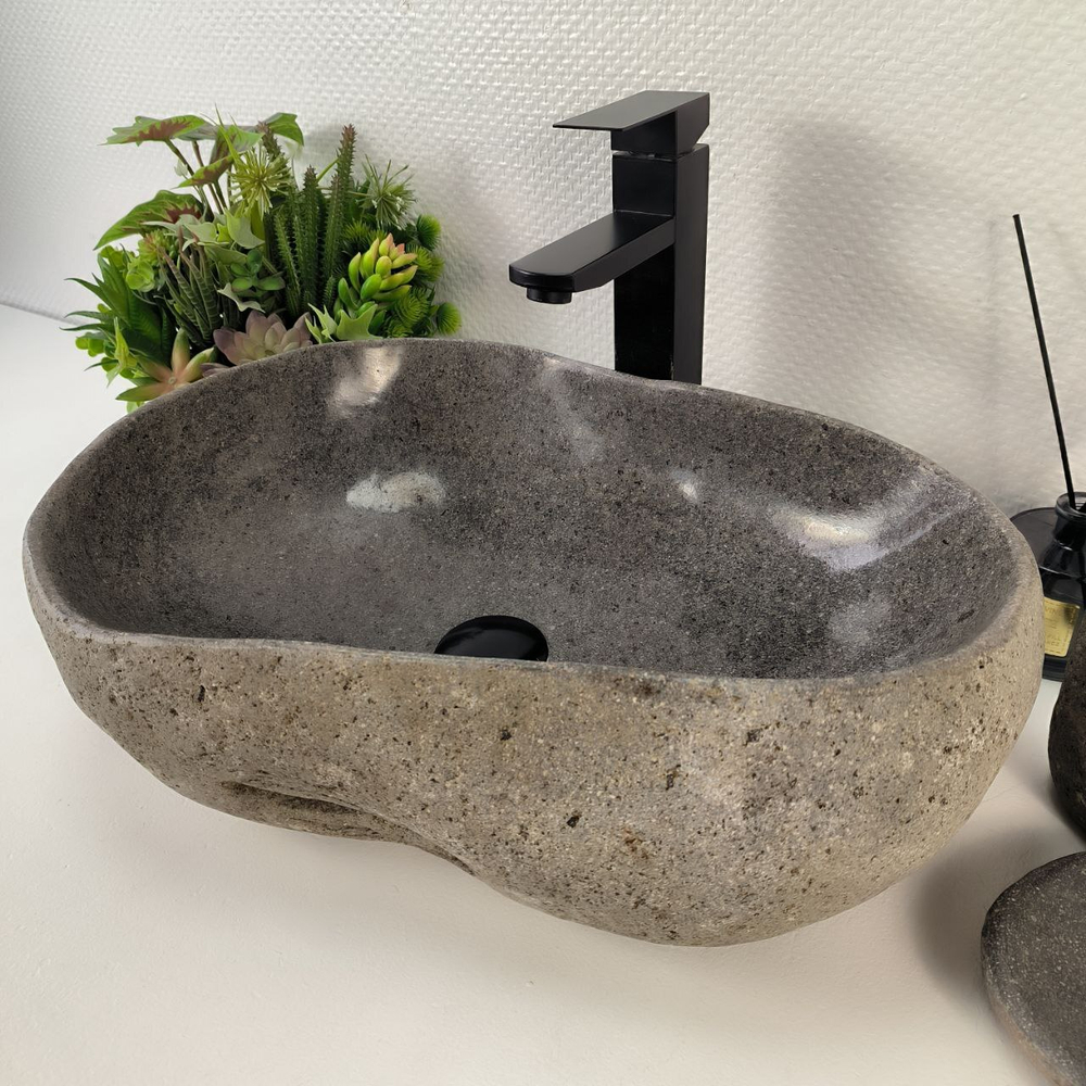 Раковина из речного камня RS-65149 51*37*14 0861