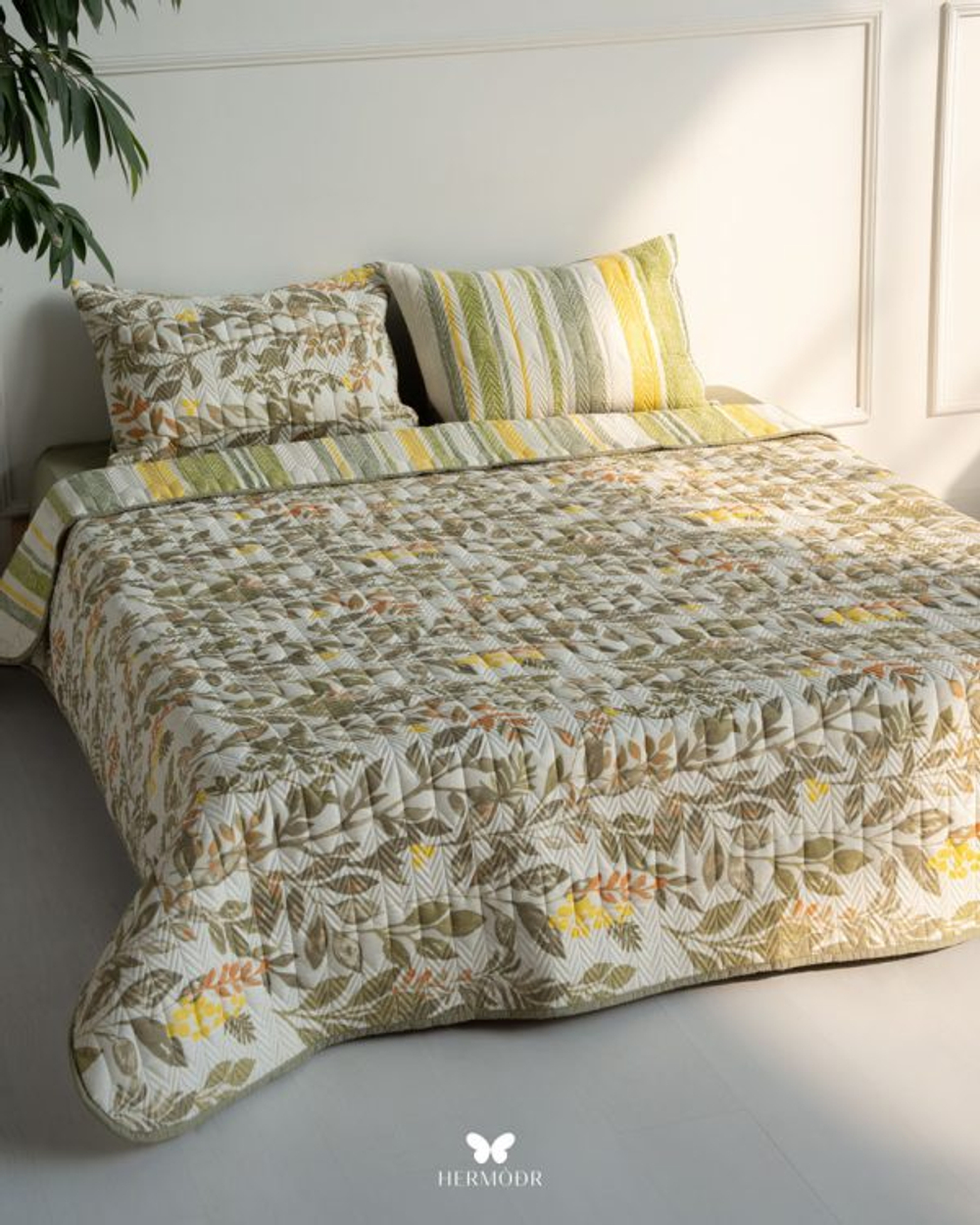 Комплект стеганного покрывала и 2 наволочек Kaj Double-Side Yellow Hermodr 130220319 Иран