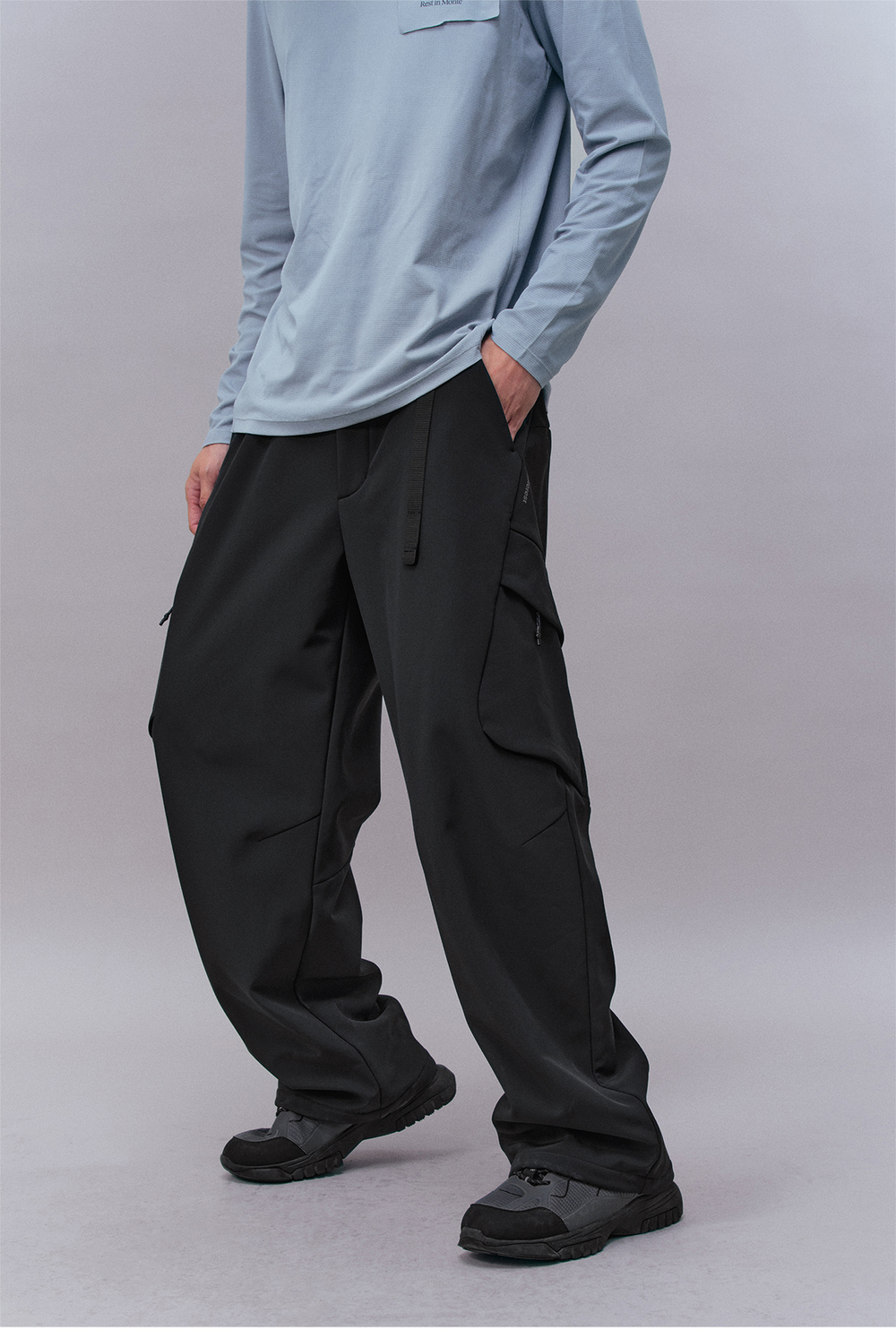 Брюки Nothomme “Monterest C6 Water-Repellent Fleece-Lined Outdoor Softshell Utility Pants”.