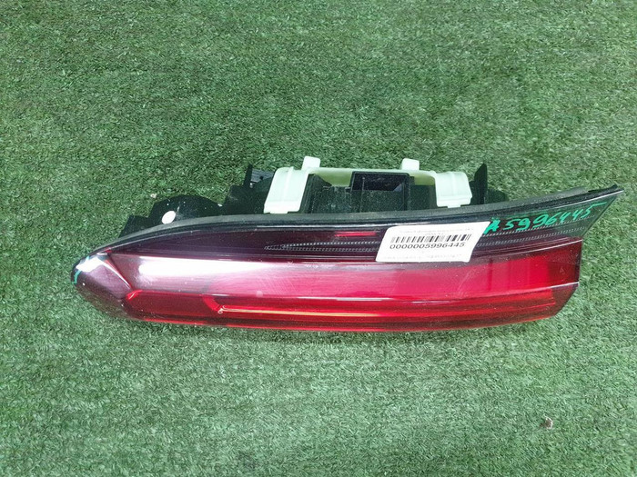 Фонарь правый внутренний BMW X4 G02 (2018-н.в.)